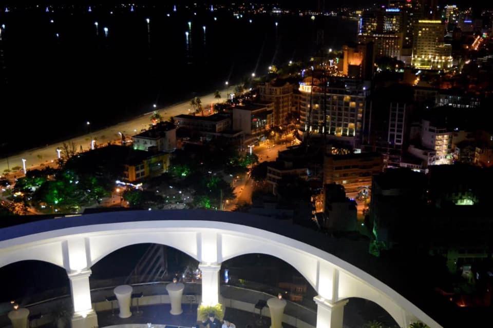 Bavico International Hotel Nha Trang Esterno foto
