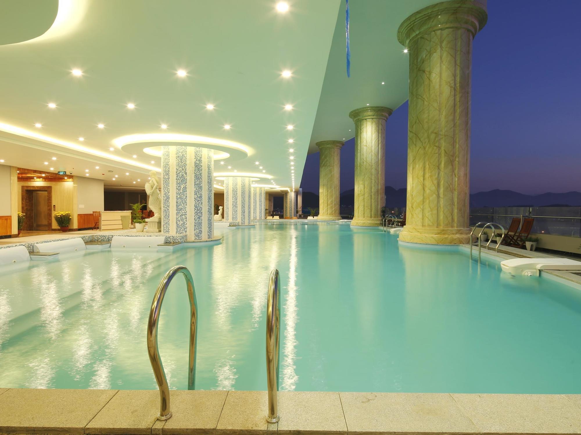 Bavico International Hotel Nha Trang Esterno foto